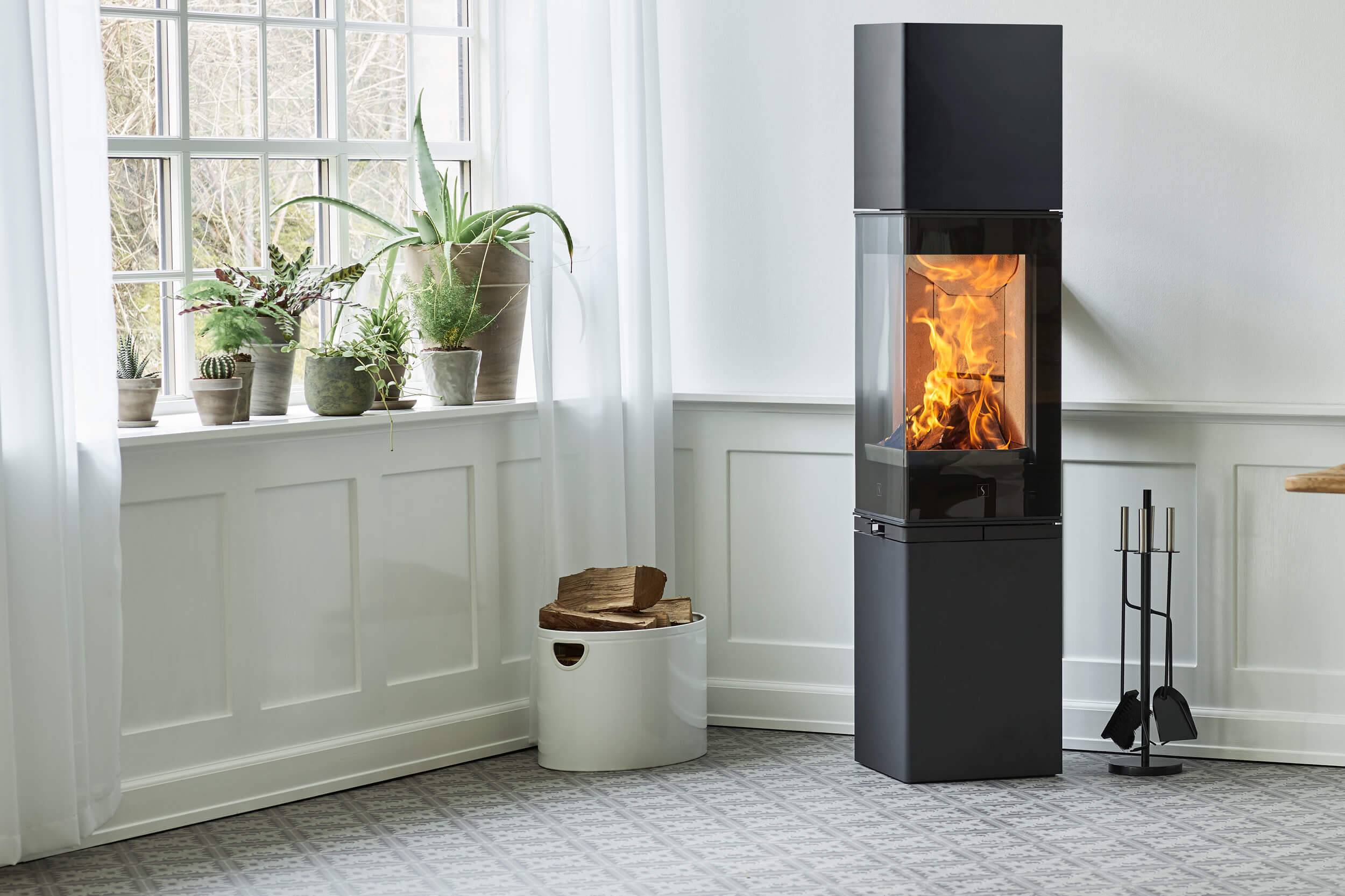 Heat retaining log burners and fireplaces | Scan